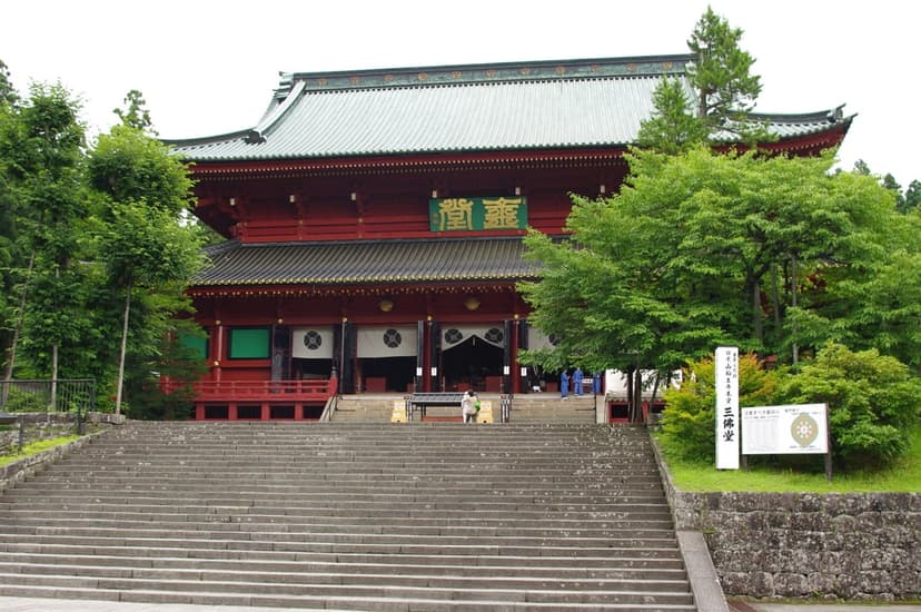 いろは坂から奥日光へ。華厳滝と戦場ヶ原の紅葉旅