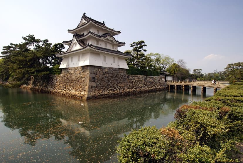 高松城跡(玉藻公園)と讃岐うどん、海城と名物グルメのプラン