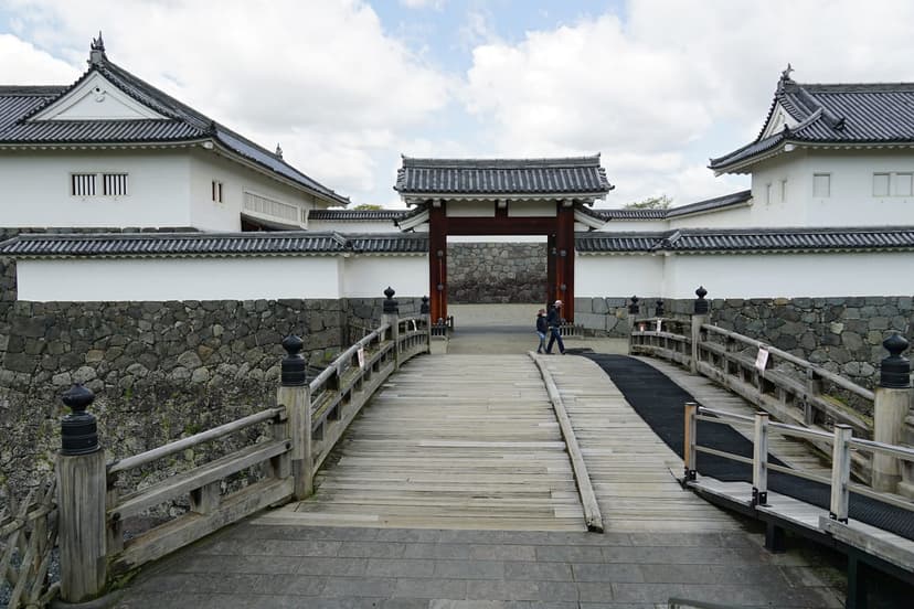 霞城公園と文翔館、山形市内の歴史建築を巡る定番日帰りプラン